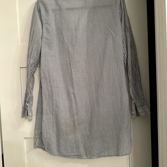 Sundry Cover Up - Picture 3 of 4